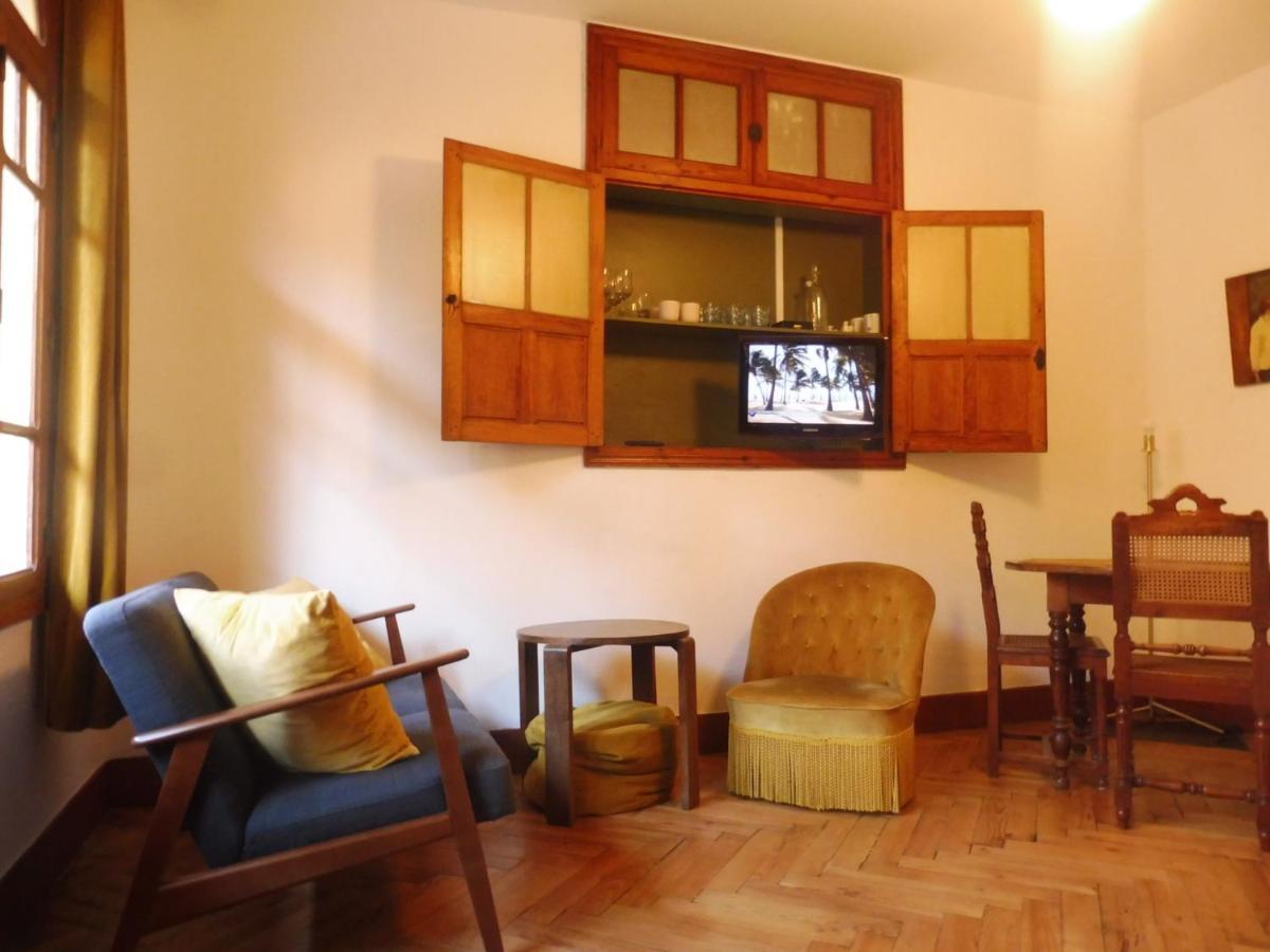 Charmant Appartement Sur Cour, Le Berlingott Bagnères-de-Bigorre Exterior foto